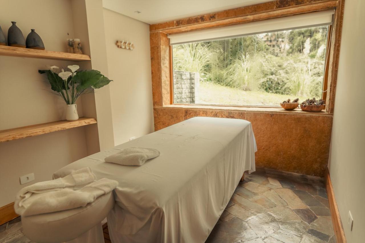 Hotel Boutique QUEBRA-NOZ Campos do Jordão Extérieur photo